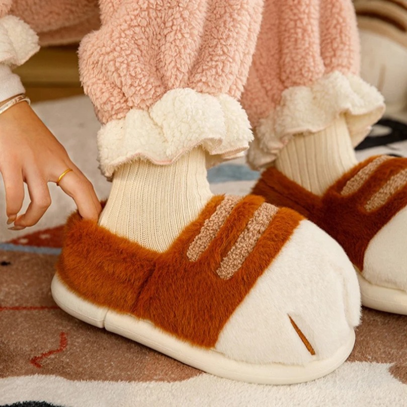 Home Fuzzy Slipper Women Winte - огляд і ціна Sneaker Care Set